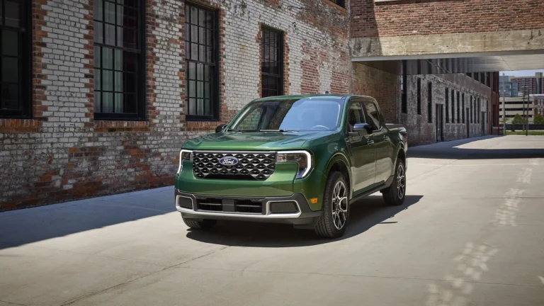 Ford subirá precios de autos hechos en México por impacto de aranceles