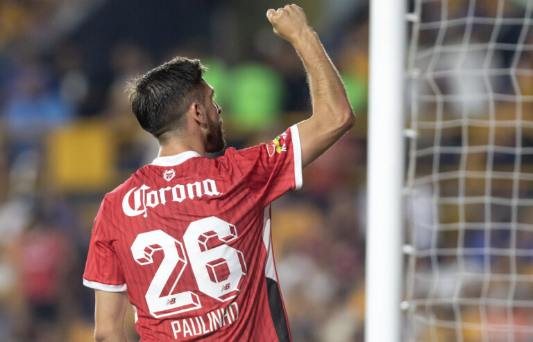 Paulinho mantiene con vida al Toluca en la semifinal ante Tigres