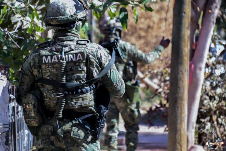 Marina detiene a nueve personas armadas en Guaymas