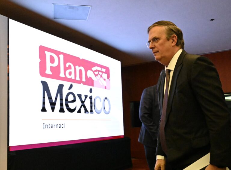 México sortea aranceles de EU y mantiene liderazgo en exportación automotriz