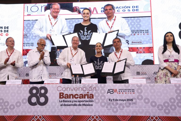 La 4T llega a la banca: Sheinbaum presenta su visión económica