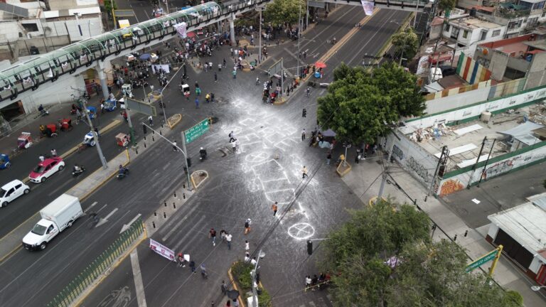 Xochimilco: trabajadores exigen frenar ecocidio
