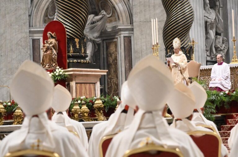 El Vaticano concluye los Novendiales en honor al papa Francisco