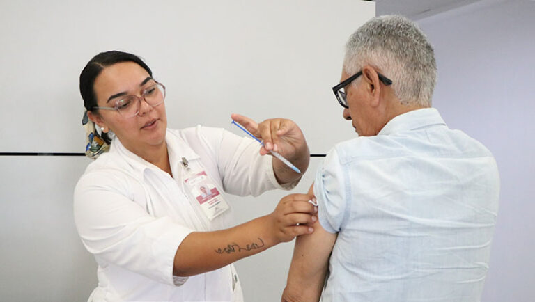 BCS supera meta de vacunación en jornada nacional