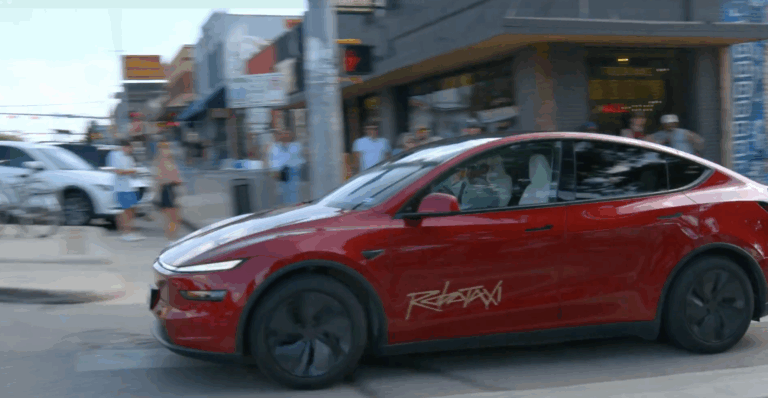 Tesla lanza su primer servicio de taxi autónomo en Austin