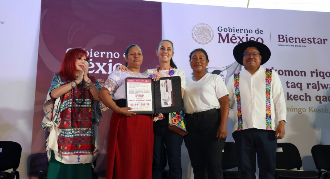 Sheinbaum entrega recursos directos a pueblos originarios