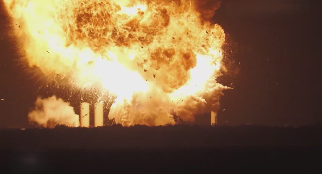 Explota cohete de prueba de SpaceX en Texas; no hay heridos