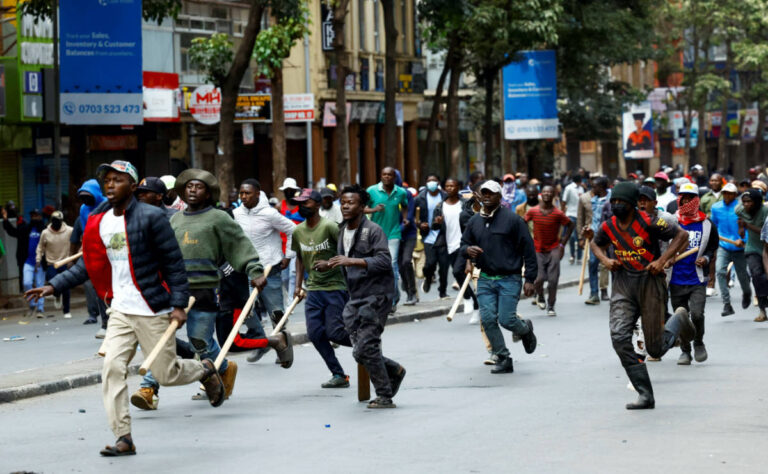 Protestas en Kenia dejan al menos ocho muertos y 400 heridos