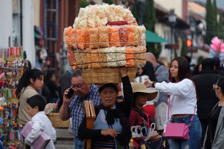 Economía informal en México generó 6.1 billones de pesos en el último trimestre de 2024