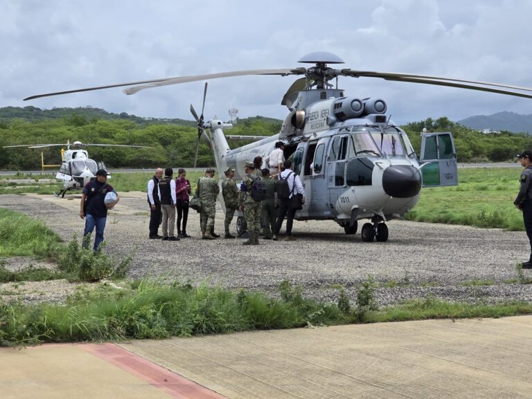 Sheinbaum sobrevuela Oaxaca tras impacto del huracán “Erick”