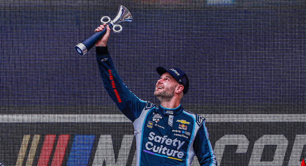 Shane Van Gisbergen gana la primera carrera de Nascar Cup en México