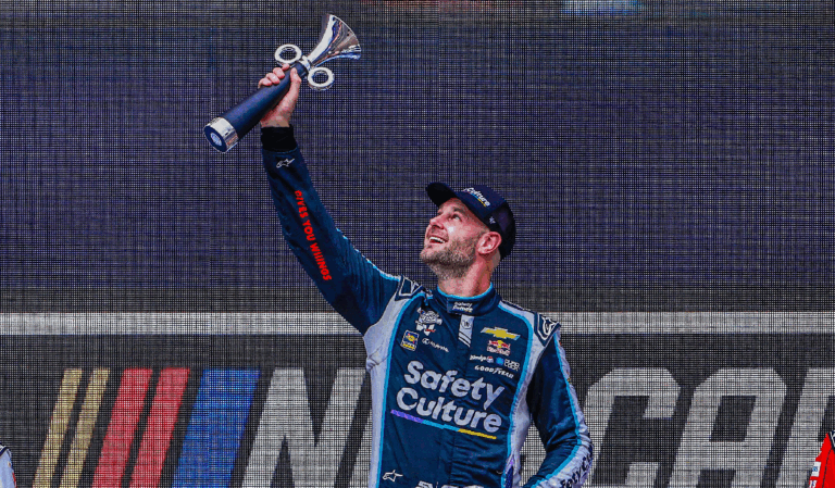Shane Van Gisbergen gana la primera carrera de Nascar Cup en México