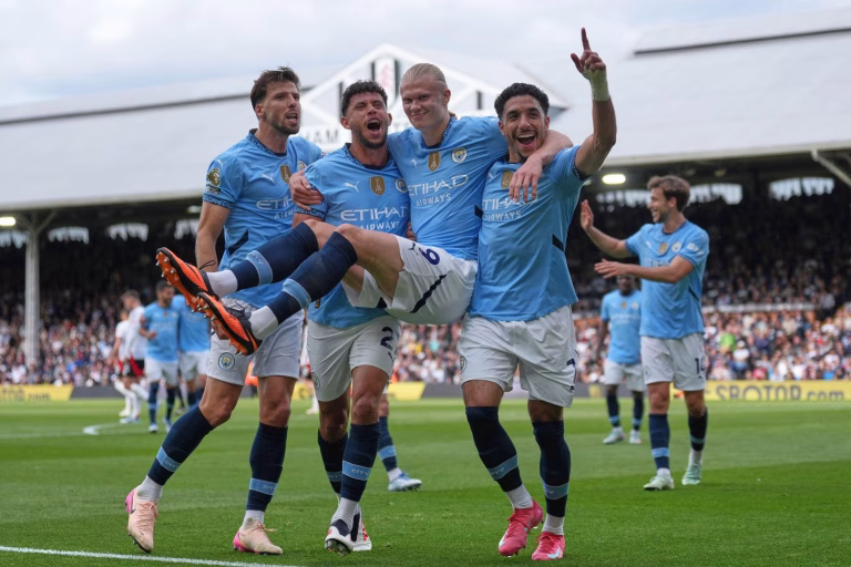 Manchester City inicia el Mundial de Clubes con victoria 2-0