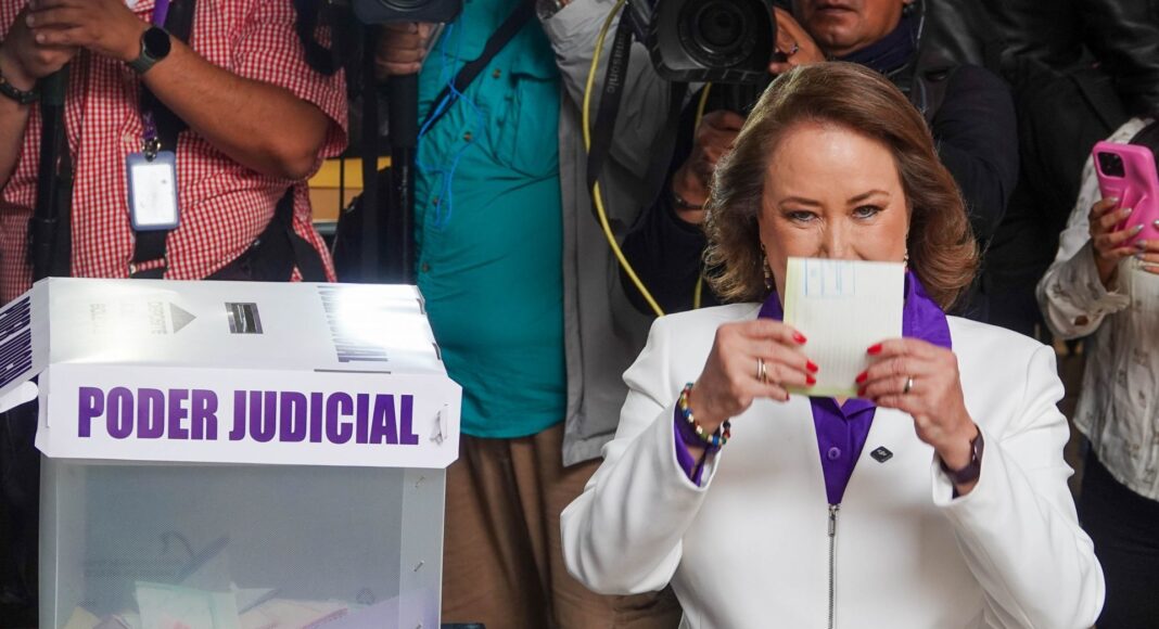 Yasmín Esquivel llama a participar en una elección histórica