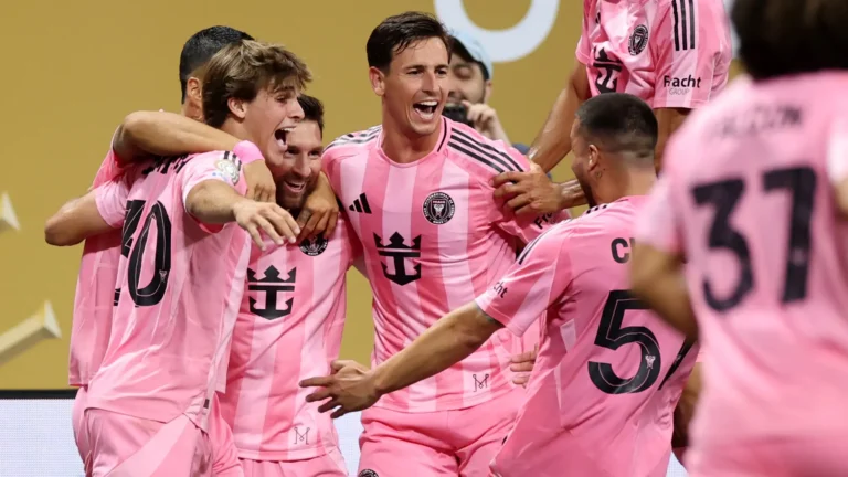 Messi brilla con golazo y acerca al Inter de Miami a octavos