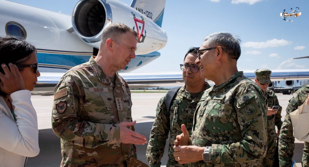 Mandos de México y EU refuerzan cooperación militar en Colorado