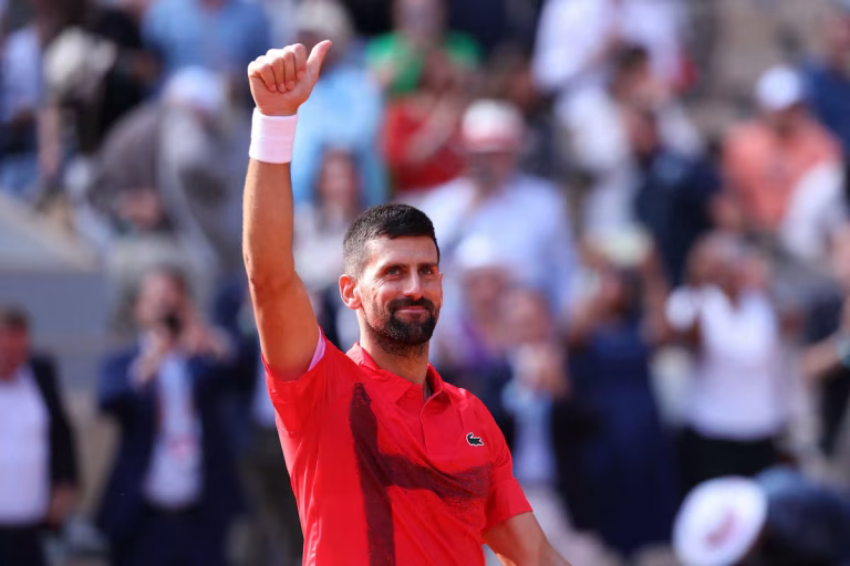 Djokovic alcanza 100 victorias en Roland-Garros