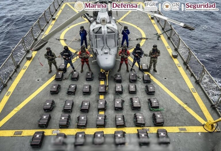 Impactante operativo en la costa de Guerrero: Armada asegura más de una tonelada de cocaína