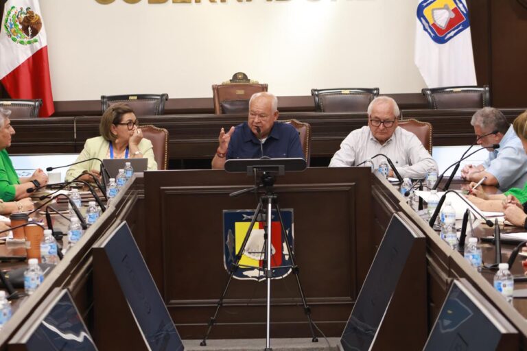 Castro Cosío convoca a su gabinete a redoblar esfuerzos por el bienestar de BCS