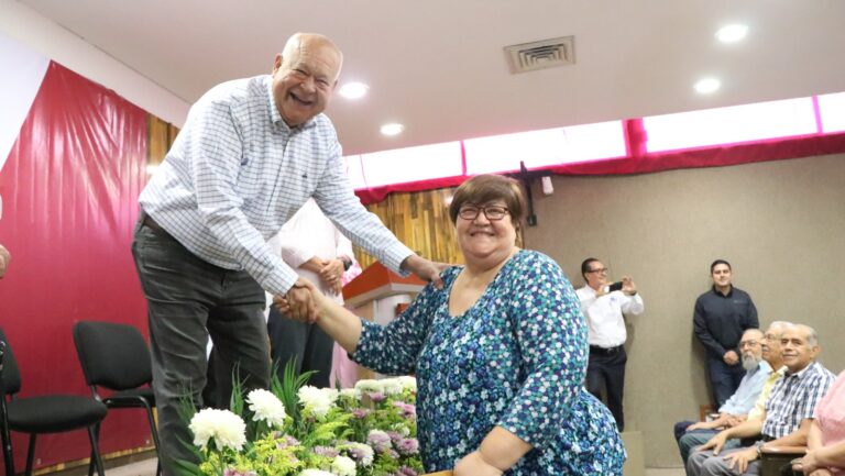 Avanza la transformación del sector salud en BCS: Castro Cosío