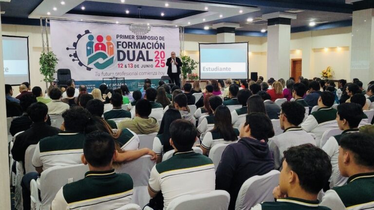 CONALEP BCS es sede del Primer Simposio Nacional de Educación Dual