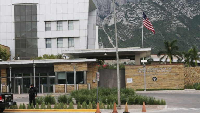 Fallece vicecónsul de EU en accidente en carretera de Coahuila