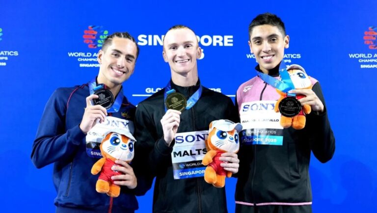 Diego Villalobos hace historia con México en Mundial de Natación