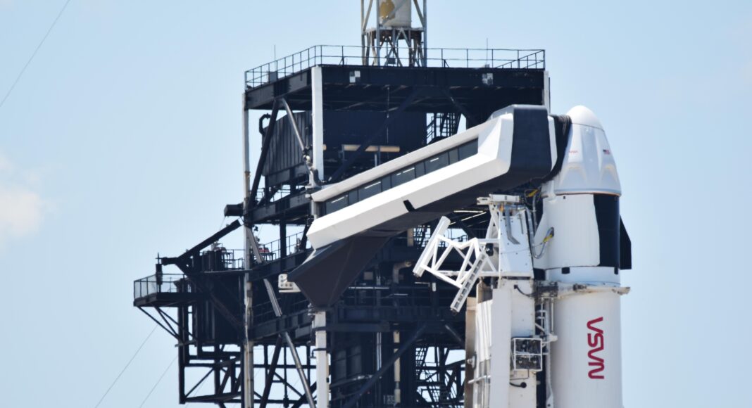 NASA y SpaceX posponen despegue de Crew-11 por mal clima