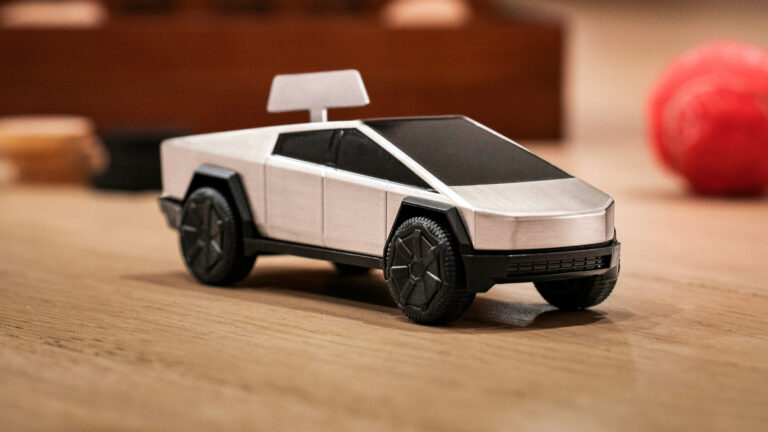 Tesla reconsidera su estrategia tras fracaso del Cybertruck