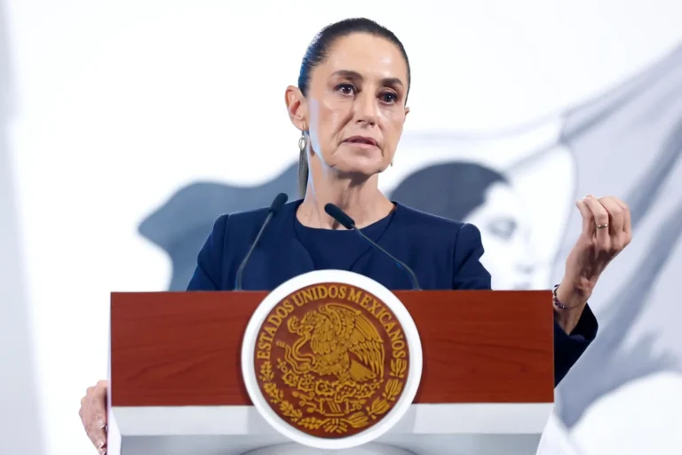 México ofrece ayuda humanitaria a Texas ante tragedia