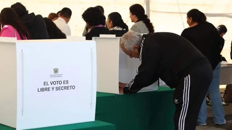 UAEMex elige este martes a su primera rectora en medio de paro estudiantil