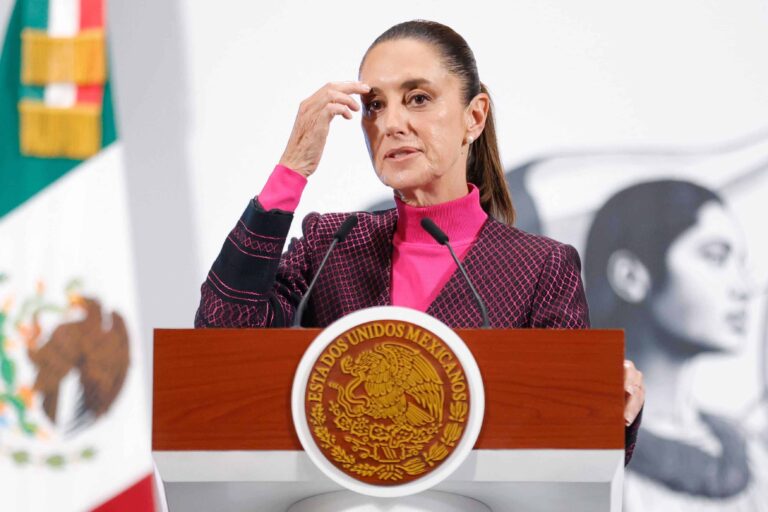 Sheinbaum anuncia mesa de diálogo con aerolíneas de EU por vuelos en AIFA