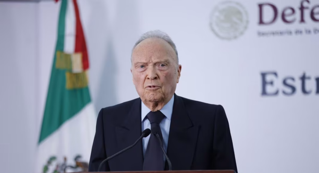 Gertz acusa a EU de proteger a Chávez Jr. pese a orden en México