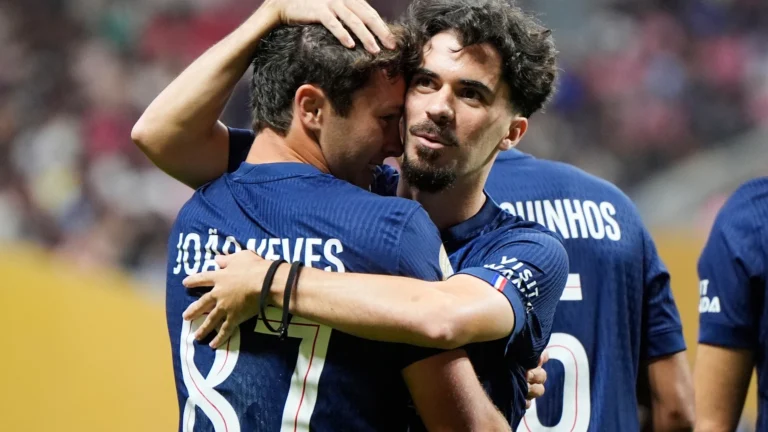 PSG derrota al Bayern con nueve jugadores y avanza a semifinales
