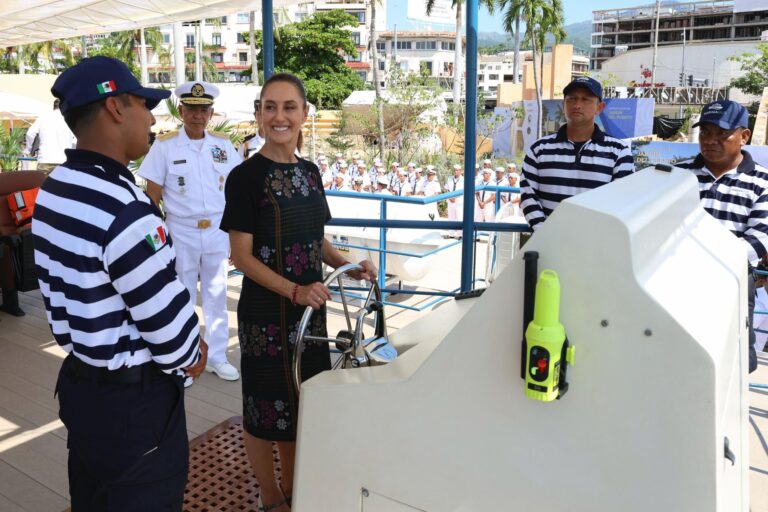 Sheinbaum inaugura Marinabús y celebra recuperación de Acapulco
