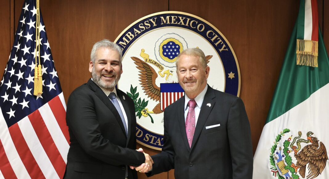 Ramírez Bedolla se reúne con embajador de EU para reforzar cooperación