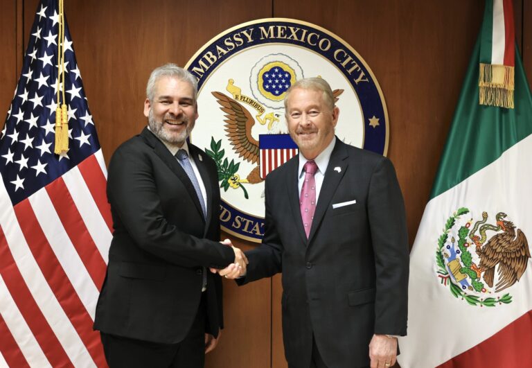 Ramírez Bedolla se reúne con embajador de EU para reforzar cooperación
