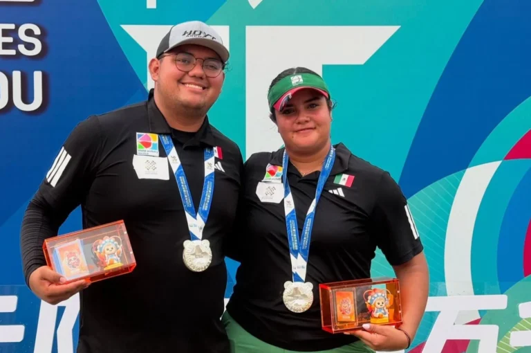 México gana plata en tiro con arco mixto en Chengdú 2025