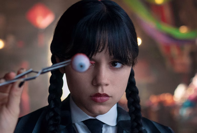 Merlina regresa: entre el humor oscuro y la fórmula repetida