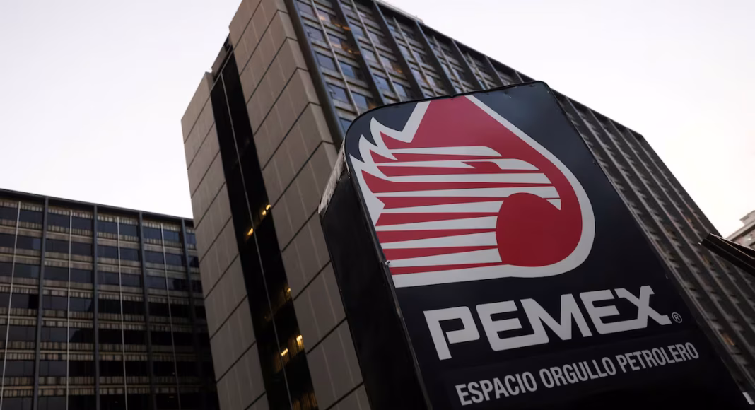 Sheinbaum presenta estrategia financiera para fortalecer a Pemex