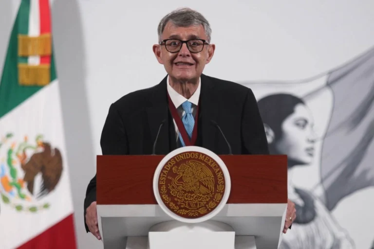 México recupera manuscrito de Hernán Cortés robado hace 40 años