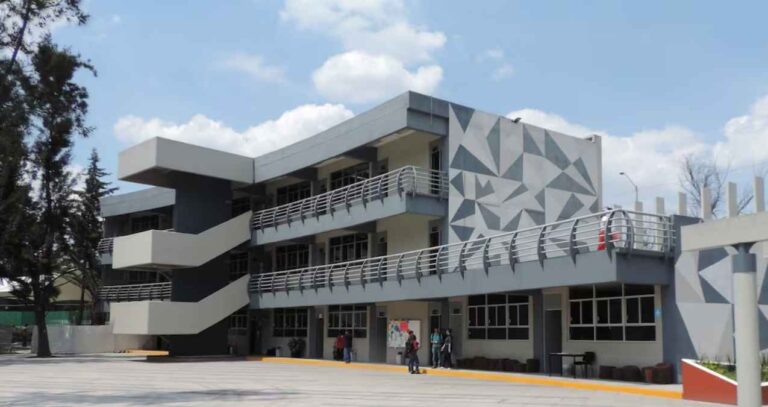 Sheinbaum anuncia expansión nacional de la Universidad Rosario Castellanos