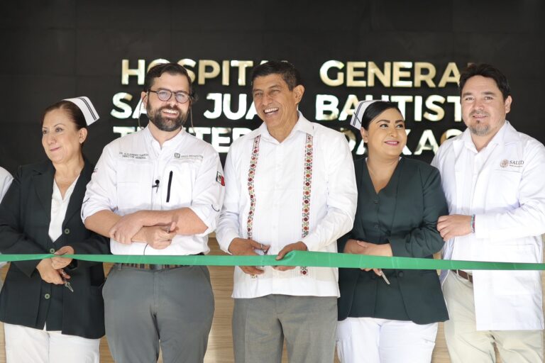 Tuxtepec estrena hospital con inversión histórica