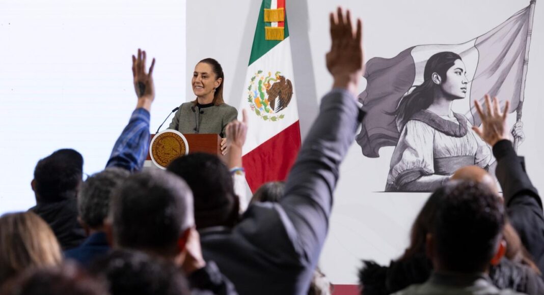 Sheinbaum pide precaución a mexicanos en EU durante festejos patrios