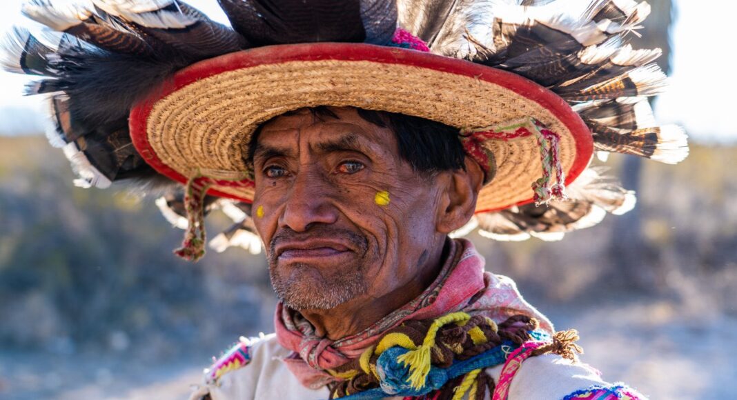 SEP y Unesco presentan libro sobre cultura Wixárika