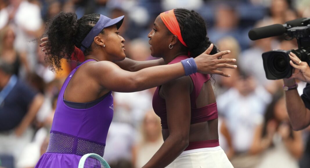 Naomi Osaka vence a Coco Gauff y avanza en el Abierto de EU