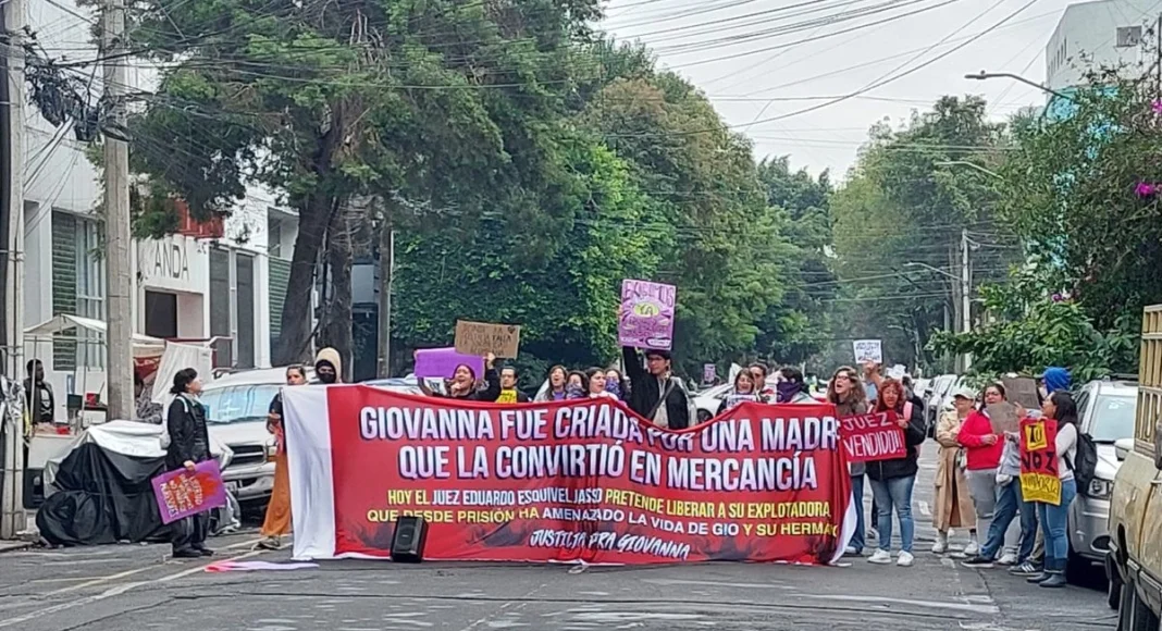 Colectivos feministas exigen cambio de juez en caso de Giovanna