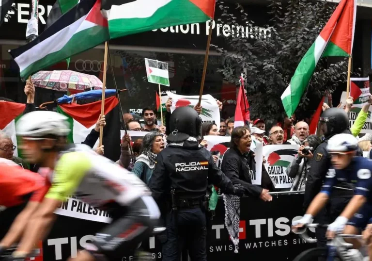 Vuelta a España: máxima seguridad ante protestas y etapa decisiva