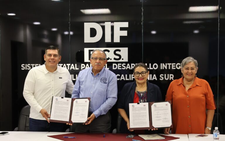 DIF y UABCS firman convenio para impulsar la Democracia Familiar en BCS