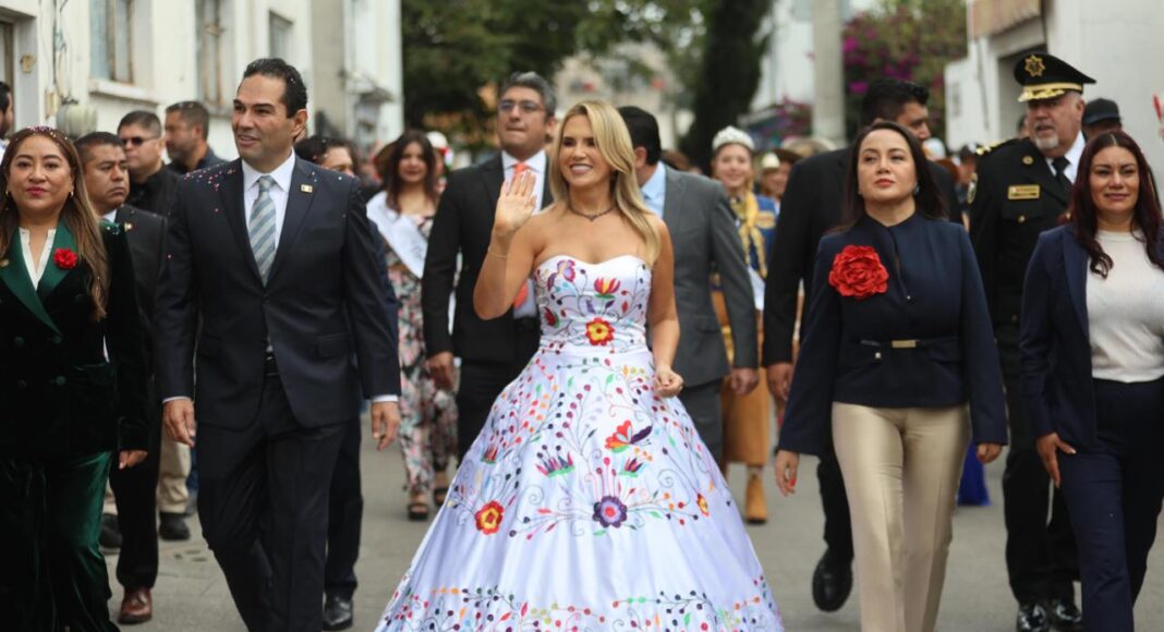 Huixquilucan conmemora la Independencia con desfile